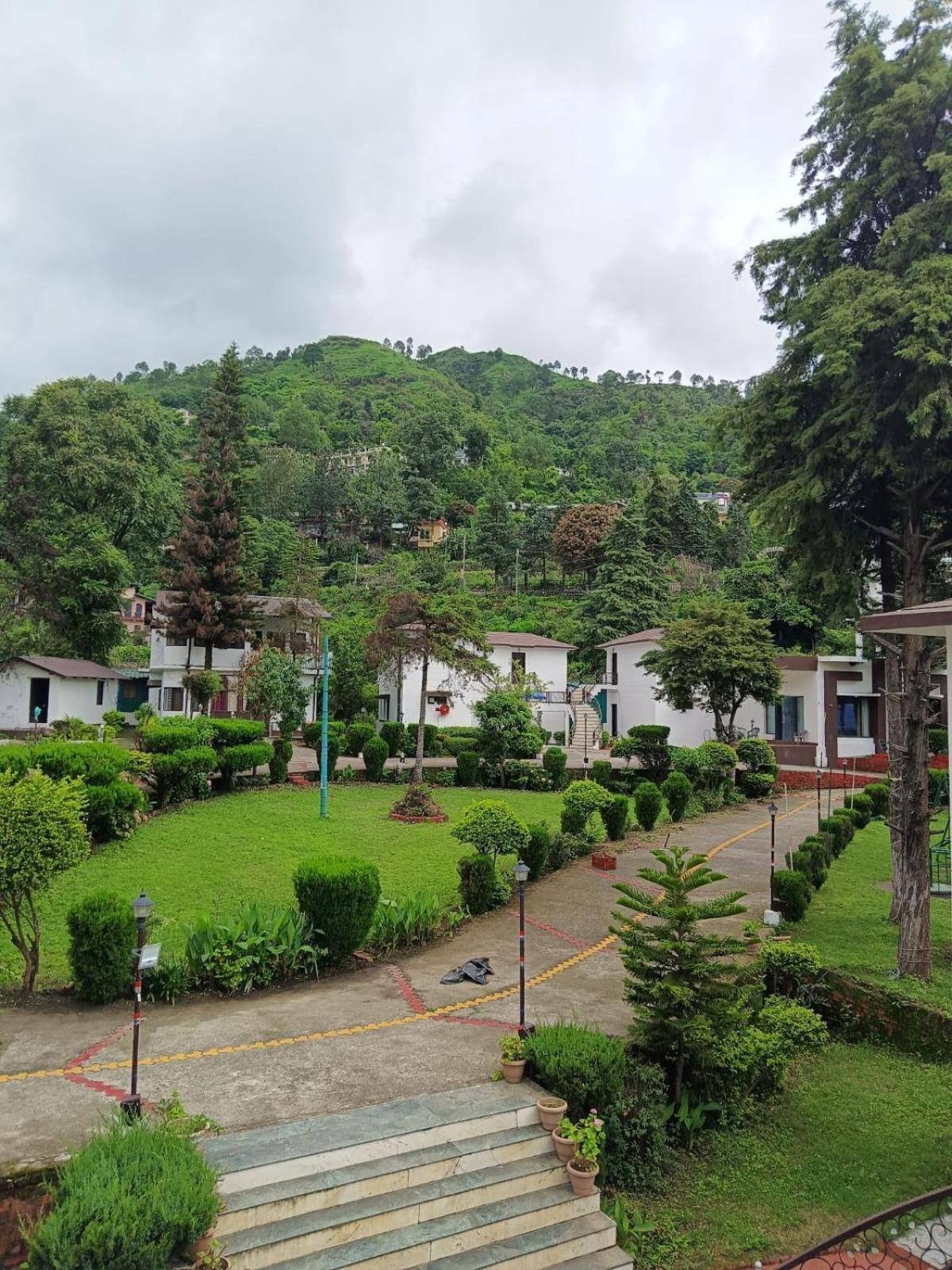 Shikha Resort Ewentbliz Bhīm Tāl Kültér fotó