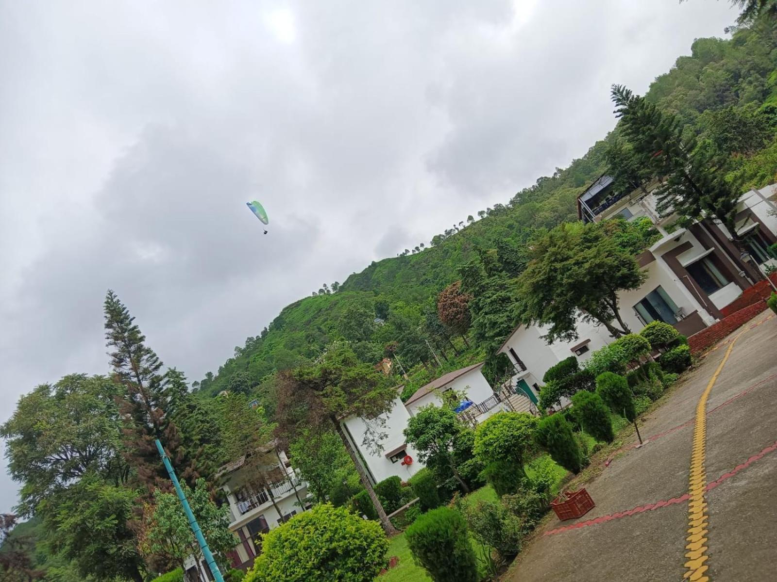 Shikha Resort Ewentbliz Bhīm Tāl Kültér fotó
