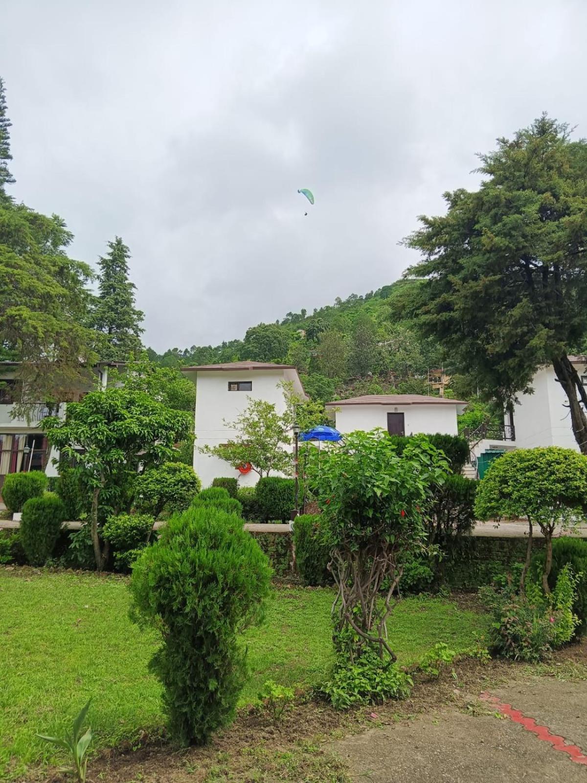 Shikha Resort Ewentbliz Bhīm Tāl Kültér fotó