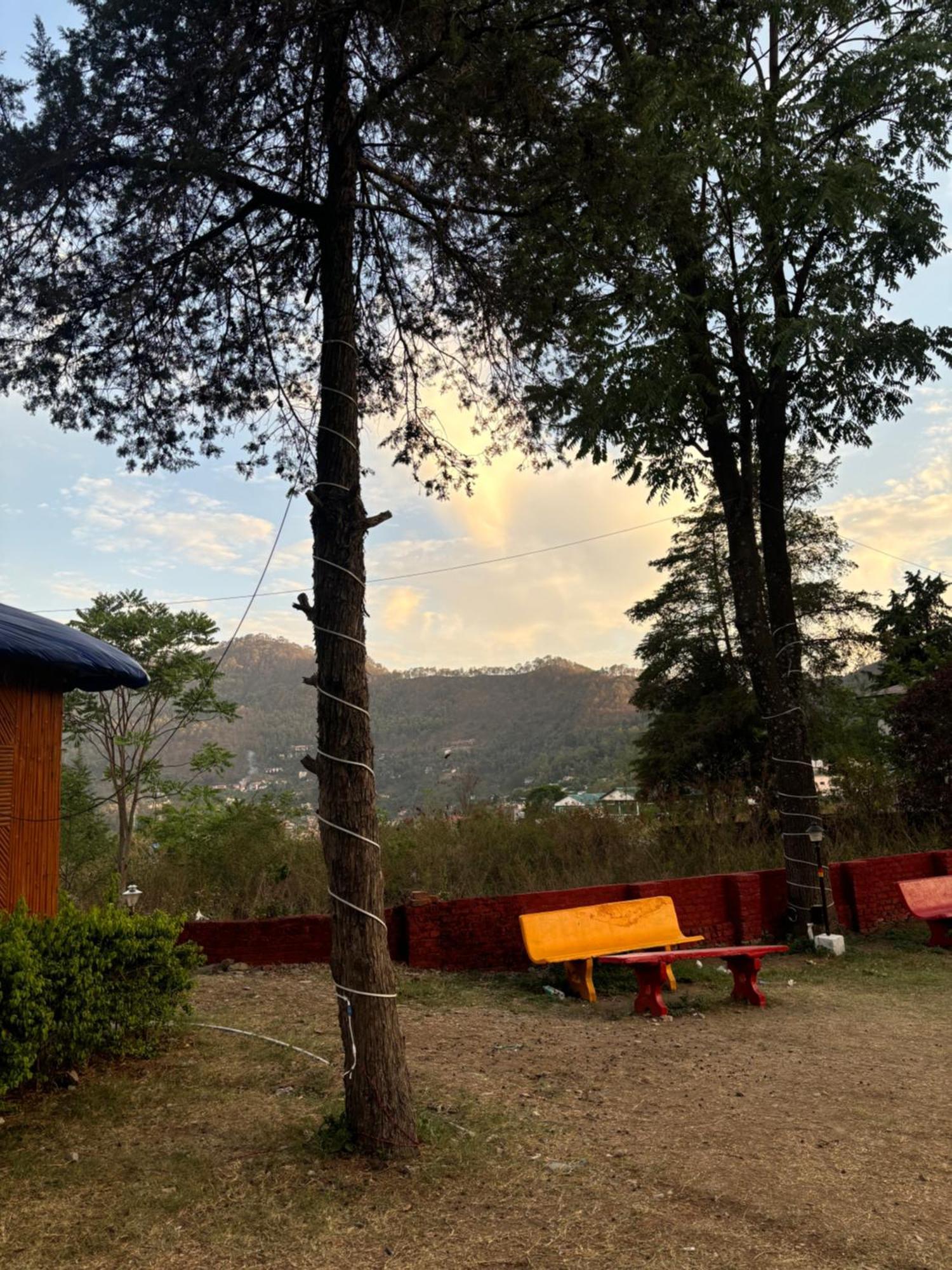 Shikha Resort Ewentbliz Bhīm Tāl Kültér fotó