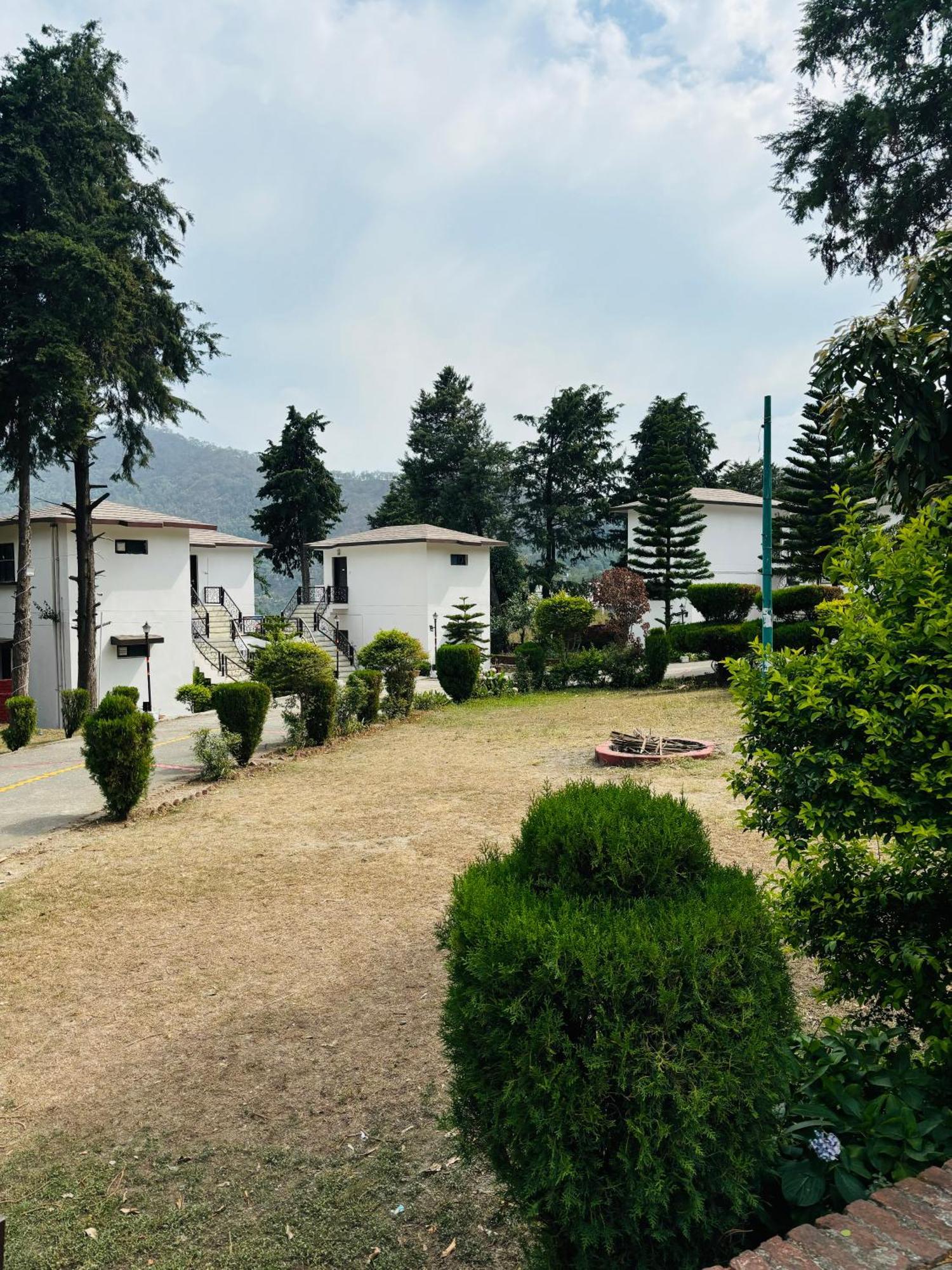 Shikha Resort Ewentbliz Bhīm Tāl Kültér fotó
