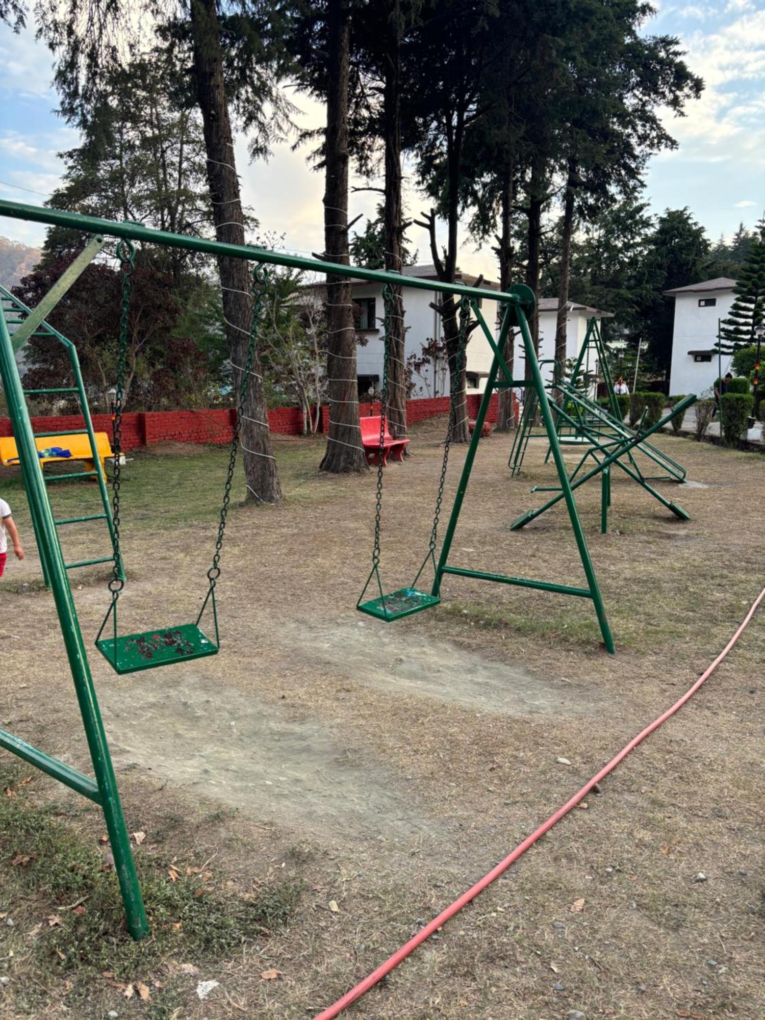 Shikha Resort Ewentbliz Bhīm Tāl Kültér fotó