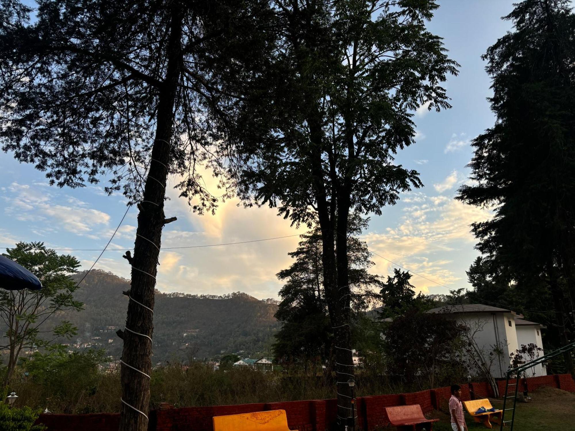 Shikha Resort Ewentbliz Bhīm Tāl Kültér fotó