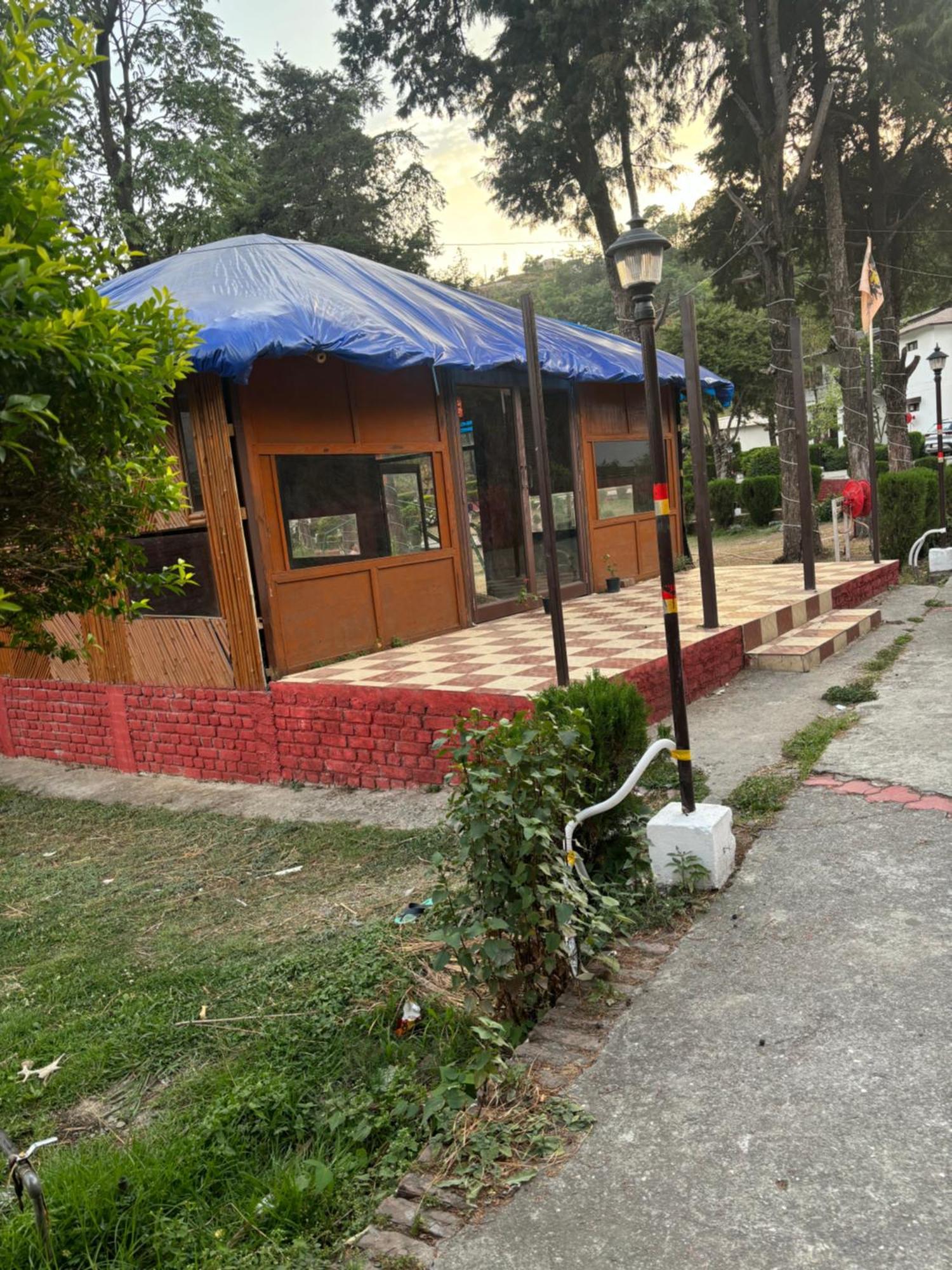 Shikha Resort Ewentbliz Bhīm Tāl Kültér fotó