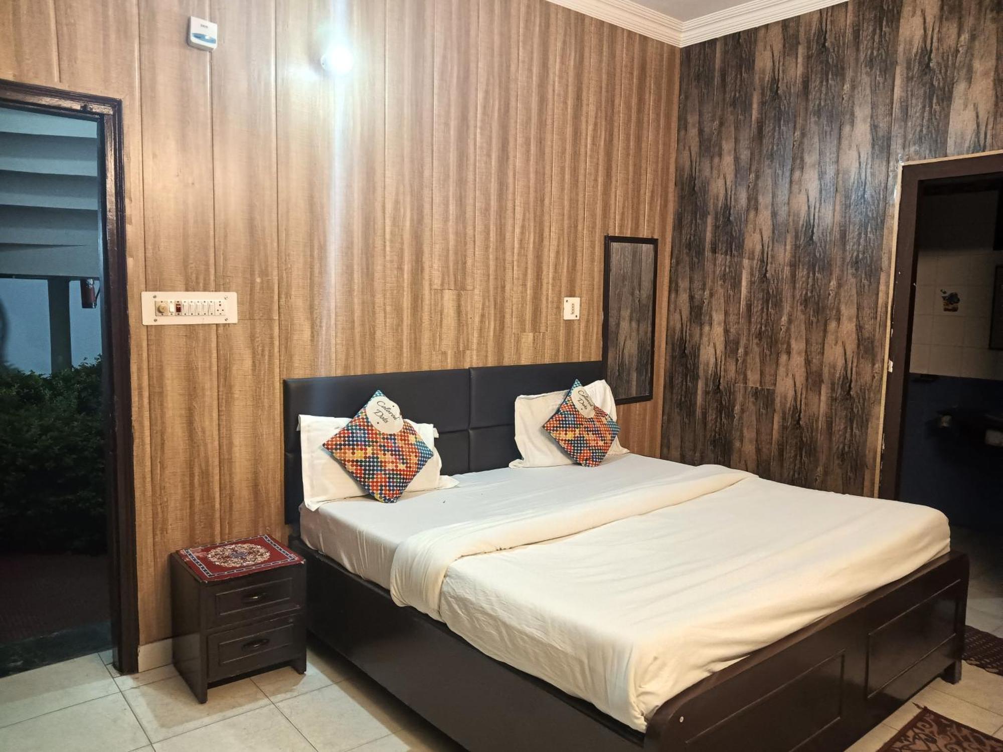 Shikha Resort Ewentbliz Bhīm Tāl Kültér fotó