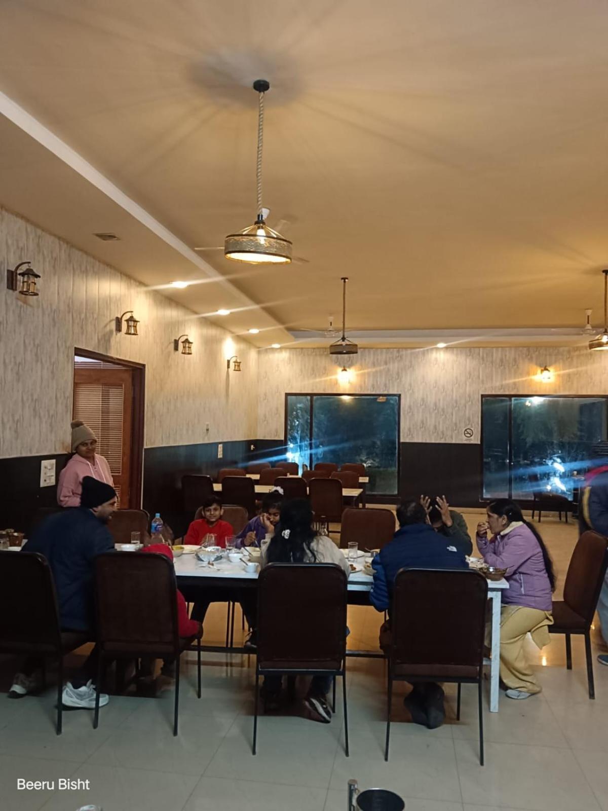 Shikha Resort Ewentbliz Bhīm Tāl Kültér fotó