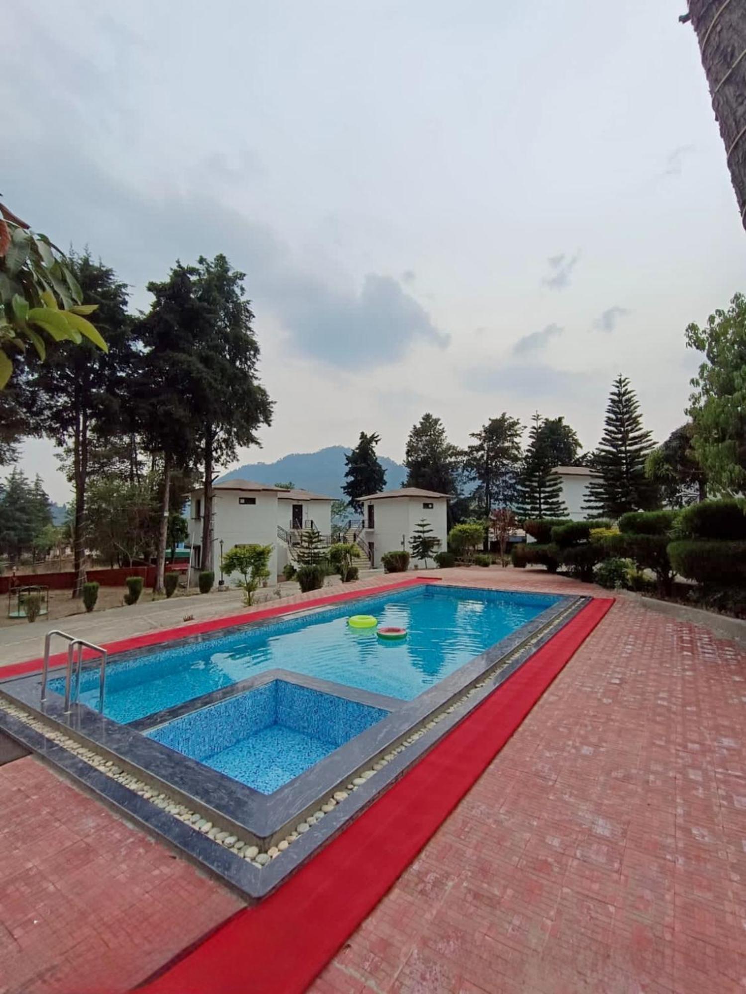 Shikha Resort Ewentbliz Bhīm Tāl Kültér fotó
